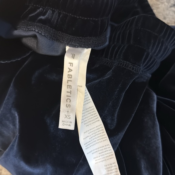 Fabletics Daria Blue Velour Jogger Woman’s Sweatpants XS - Picture 9 of 13